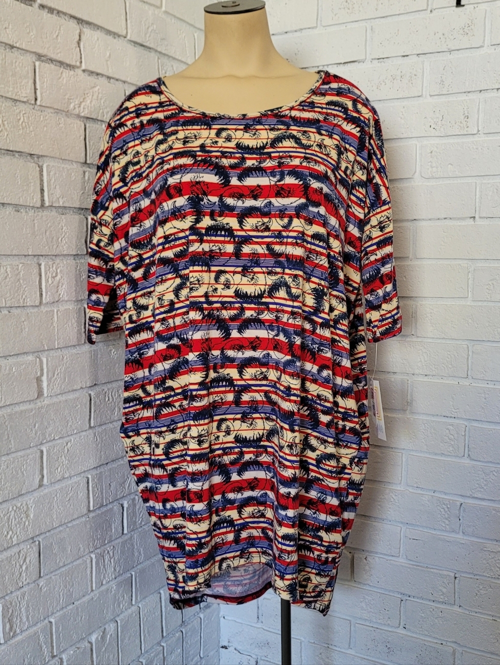 LuLaRoe Irma Tunic Top - Patriotic Eagle Americana Stripe - NWT Small